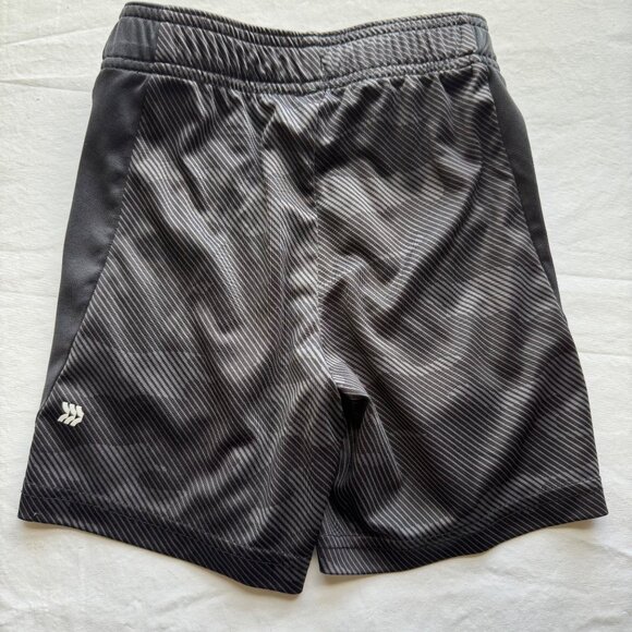 All In Motion XS Boys Striped & Camo Athletic Shorts Set of 2 - Picture 5 of 7